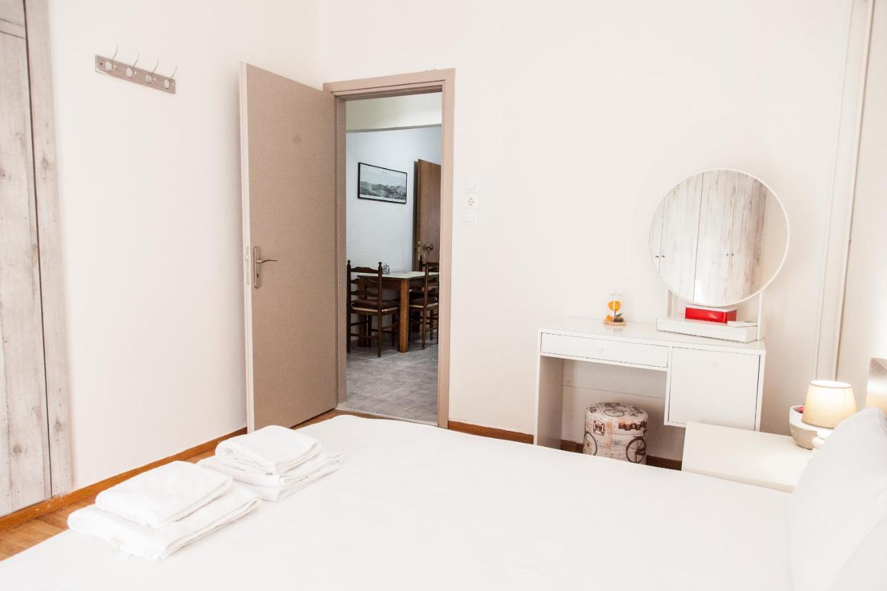 Cozy Apartment Near Stavros Niarchos Park Athens Exterior photo